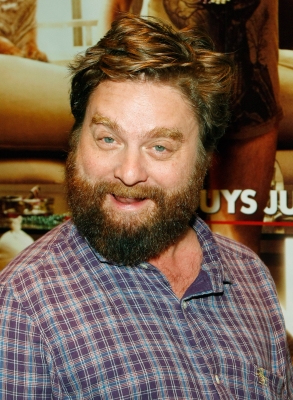 94532_zach-galifianakis-at-a-charity-poker-tournament-on-may-15-2009-in-las-vegas.jpg